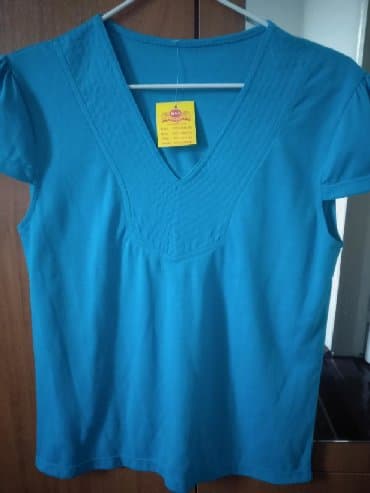 Голубая кофточка ХБ,размер 44,удобная при ношении,мягкая at lalafo.kg Голубая кофточка ХБ,размер 44,удобная при ношении,мягкая