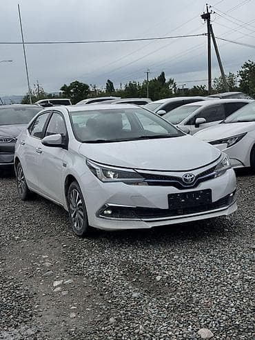 Toyota Corolla: 2020 г., 1.8 л, Робот, Гибрид, Седан