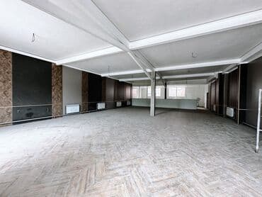 продаю офис 107 м² с ремонтом с мебелью административное здание 1 этаж: Сдаю Офис, 245 м², 1 линия, С оборудованием, С отдельным входом — 3