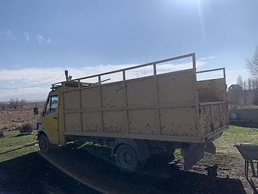 тракторы т40: Грузовик, Mercedes-Benz, 4 т — 4