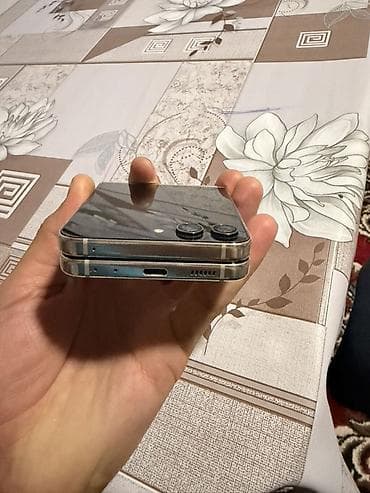 защитная пленка на экран ноутбука: Samsung Z Flip, цвет - Черный — 5