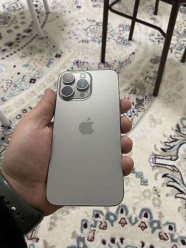 IPhone 15 Pro Max, Б/у, 256 ГБ, Natural Titanium, Защитное стекло, Чехол, Кабель, 85 %