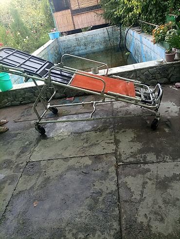 костюм для фитнеса: Продаю. немецкую. кровать. каталку. метал аллюминий. состояние — 10