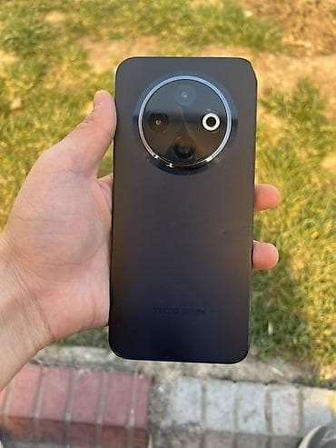 Tecno Spark, Б/у, 256 ГБ, цвет - Черный, 2 SIM