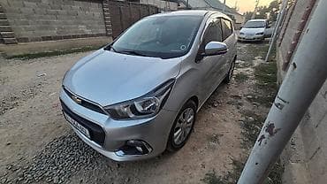 skoda rapid 2012: Chevrolet Spark: 2016 г. — 1