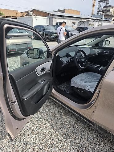 changan deepal s07: Changan Qiyuan Q05: 2025 г., Электромобиль, Кроссовер — 6