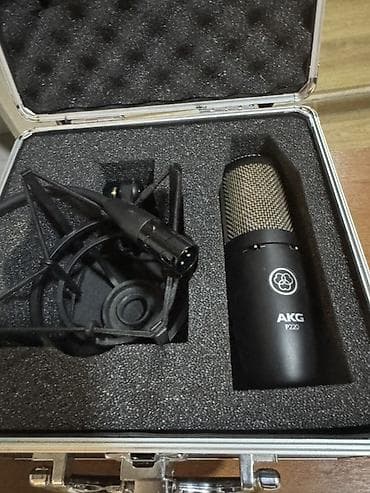 музыкальный мобиль: Конденсаторный студийный микрофон AKG P220 в фирменном кейсе — 3
