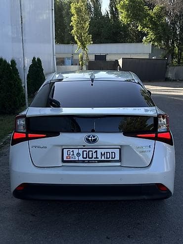 топливо пол: Toyota Prius: 2019 г., 1.5 л, Автомат, Гибрид, Хэтчбэк — 5