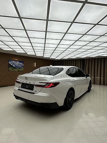 prius plus: Toyota Camry: 2025 г., 2.5 л, Автомат, Гибрид, Седан — 3