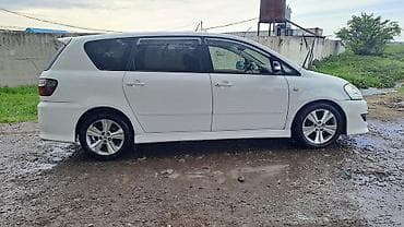 симёрка машина: Toyota Ipsum: 2004 г., Минивэн — 3