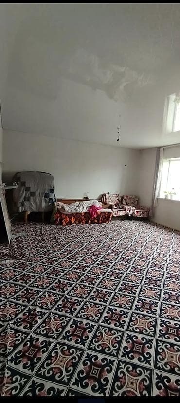 61 м², 3 комнаты, Парковка, Забор, огорожен