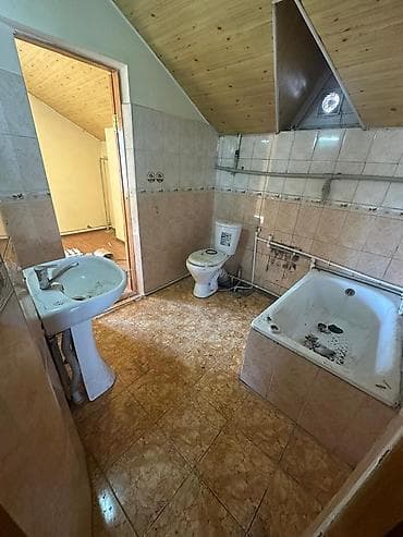 кызыл кыя аренда: 110 м², 4 комнаты, Парковка — 8