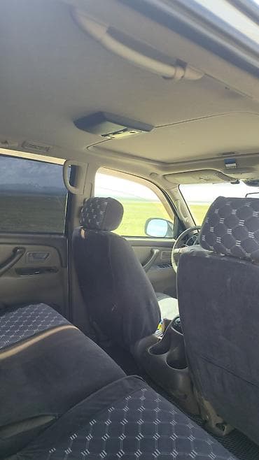 q7 audi: Toyota Sequoia: 2002 г., 4.7 л, Автомат, Бензин, Внедорожник — 8