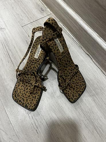 леопард: Женские сандалии с леопардовым принтом - Бренд: ZARA (этикетка на — 2