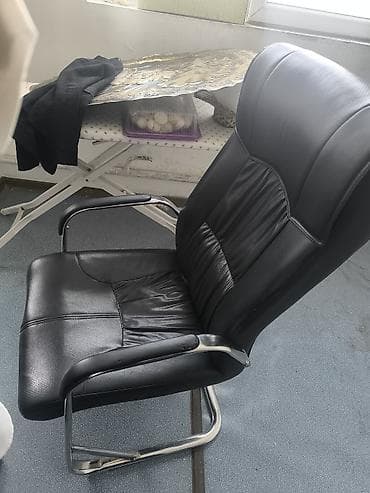 Офис креслолору: Офис креслолор, Жаңы, Дөңгөлөксүз, түсү - Кара, Экокожа — 1