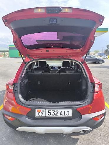 mondeo 3: Kia Stonic: 2018 г., 1.6 л, Робот, Дизель, Кроссовер — 3