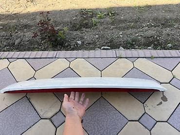 Задний спойлер Honda