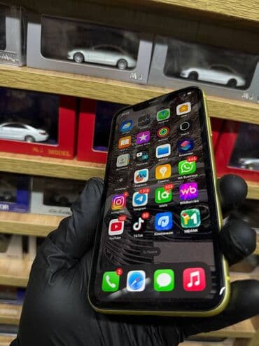 iphone 8s: IPhone 11, Б/у, 64 ГБ, Желтый, 78 % — 4