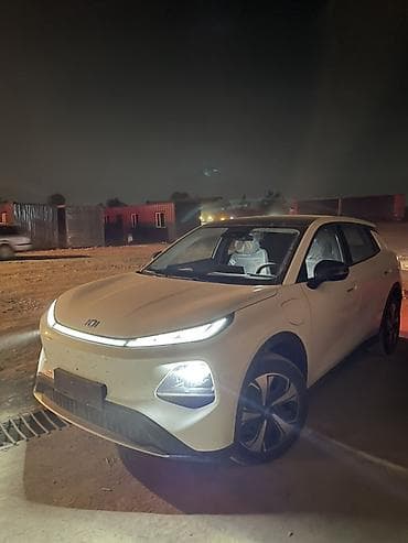 roewe ei5: Changan Qiyuan Q05: 2026 г., Электромобиль, Кроссовер — 1