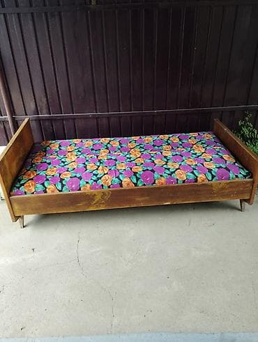 bunk bed: Односпальная кровать с деревянным каркасом. - Классическая — 4