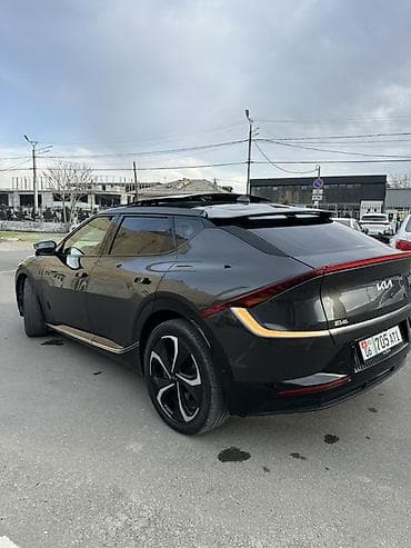 электро картинг: Kia EV6: 2022 г., Электромобиль, Кроссовер — 5