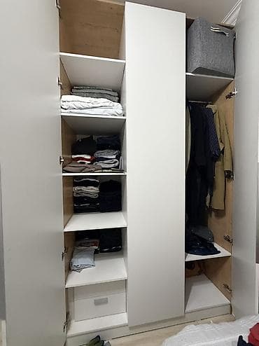 small table: Трехдверный шкаф-купе - Цвет: белые фасады, боковины под дерево — 2