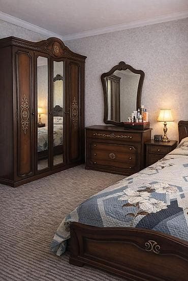 диван книжка бу: Спальный гарнитур в классическом стиле из темного дерева. Состав — 1