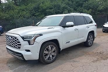 Транспорт: Toyota Sequoia: 2023 г., 3.4 л, Автомат, Гибрид, Внедорожник — 2
