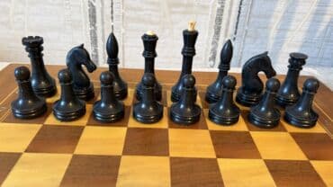 курсы шахмат бишкек: Шахматы советские! Полный комплект. Доска дерево, в отличном — 5