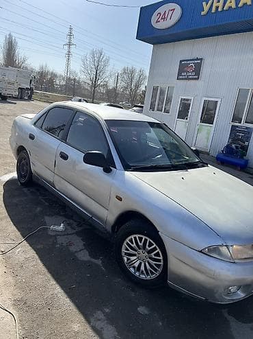 e53 4 8: Mitsubishi Carisma: 1998 г., 1.6 л, Механика, Бензин, Седан — 3