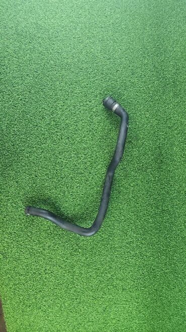 блок предохранителей: Патрубок Е39 2000г 6421 8 378 368 В отличном состоянии, очень — 2