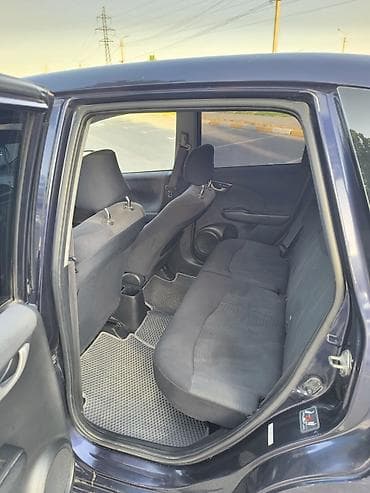 фе: Honda Fit: 2009 г., 1.5 л, Вариатор, Бензин, Хэтчбэк — 7