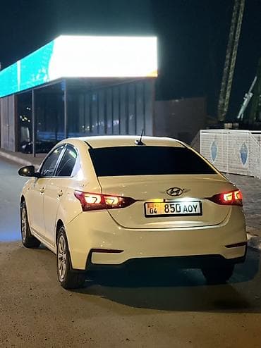 Hyundai Solaris: 2017 г., 1.6 л, Автомат, Бензин, Седан — 7
