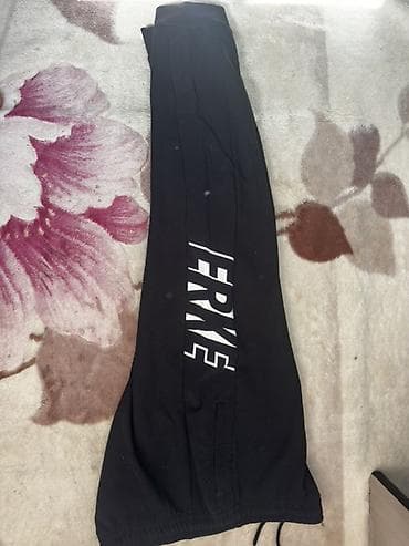 брюки для мальчиков: Спортивные брюки ERKE - в хорошем состоянии, подойдет ровно кто — 1