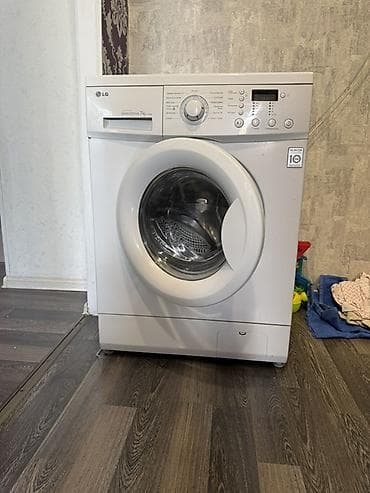 Стиральная машина LG с фронтальной загрузкой, серия Direct Drive 7 kg