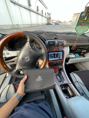 дом на колесах трейлер: Mercedes-Benz C-Class: 2002 г., 2.6 л, Типтроник, Бензиновая, Универсал — 12