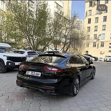 автомобиль кия: Kia Stinger: 2018 г., 2 л, Автомат, Бензин, Фастбек — 4
