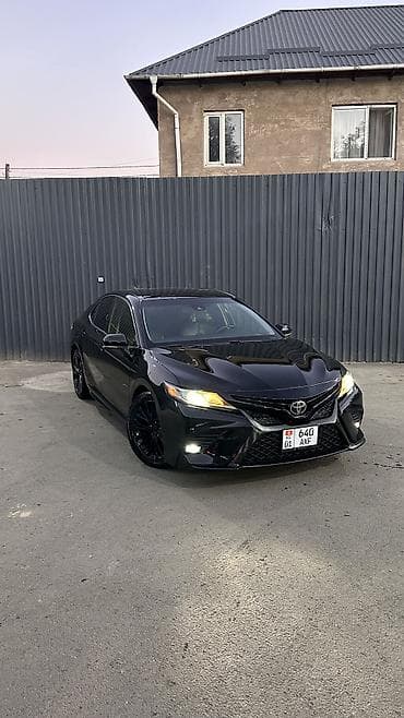 Toyota Camry: 2018 г., 2.5 л, Бензин — 7