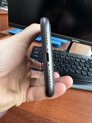 samsung s20 plus: IPhone 11, 64 ГБ, Черный, Чехол — 5