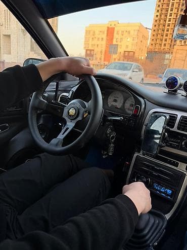 wrx: Subaru Impreza WRX: 1997 г., 2 л, Механика, Бензин, Седан — 8