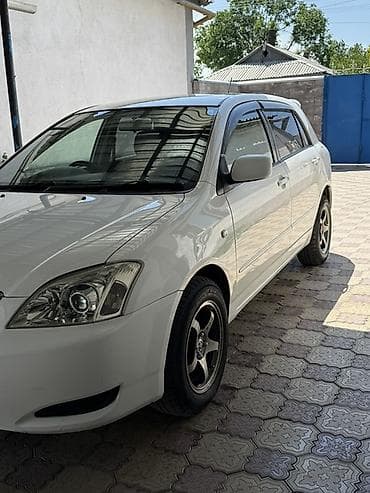 2 8: Toyota Allex: 2003 г., Бензин — 4