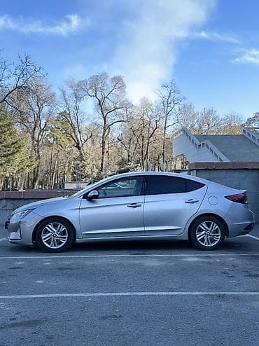 echo platz: Hyundai Elantra: 2019 г., 2 л, Автомат, Бензин, Седан — 6