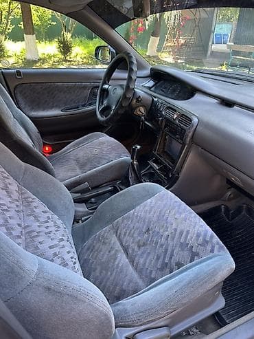 rx 550 4gb: Mazda 626: 1993 г., 2 л, Механика, Бензин, Лифтбек — 8