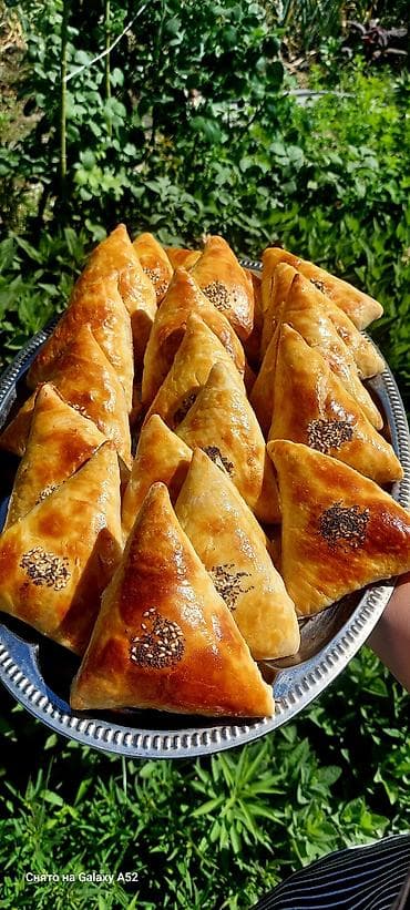 Дом и сад: Самса с курицей треугольная, домашняя, свежевыпеченная. - Тесто — 2