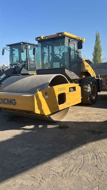 полировычный машынка: Дорожный каток XCMG модели XS203J предназначен для уплотнения дорожных — 1