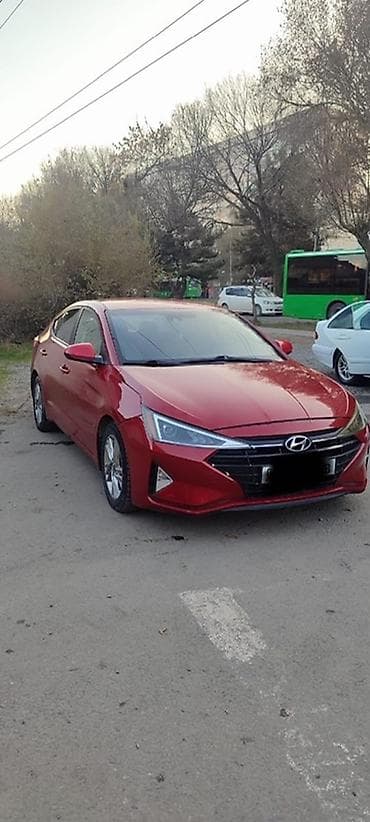 tesla 3: Hyundai Elantra: 2018 г., 2 л, Автомат, Бензин, Седан — 2