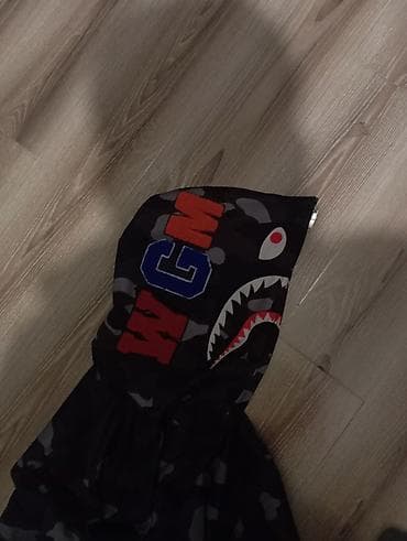 Толстовка с капюшоном на молнии, камуфляж черно‑серых оттенков. -