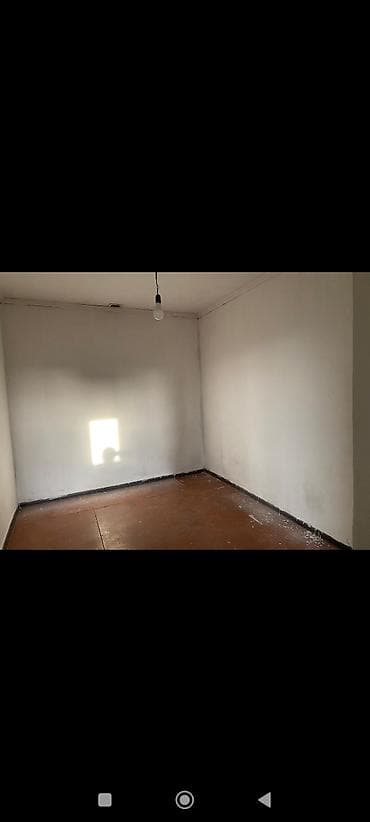 Недвижимость: Сдается комната в блоке с отдельным входом. Описание: - Отдельная — 5