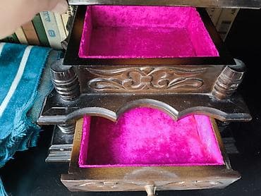 нарду: Шкатулка деревянная, внутри бархат, - 400 с. 
Нарды -500 с — 4