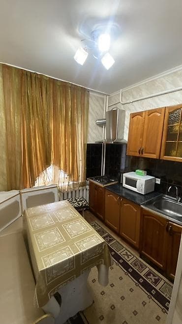 bazar korgon: 3 комнаты, 61 м², 105 серия, 1 этаж, Старый ремонт — 8